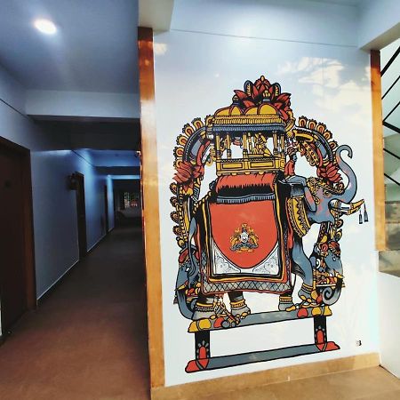 Raccoon Rooms ไมซอร์ ภายนอก รูปภาพ